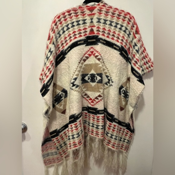 Free People Canyonland Fringe Kimono Southwestern Aztec Fuzzy Poncho One Size - Picture 7 of 16